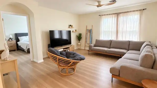 Listing Photo 16