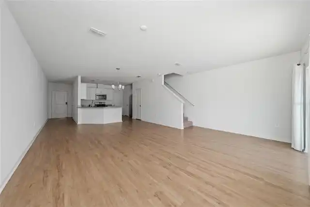 Listing Photo 13
