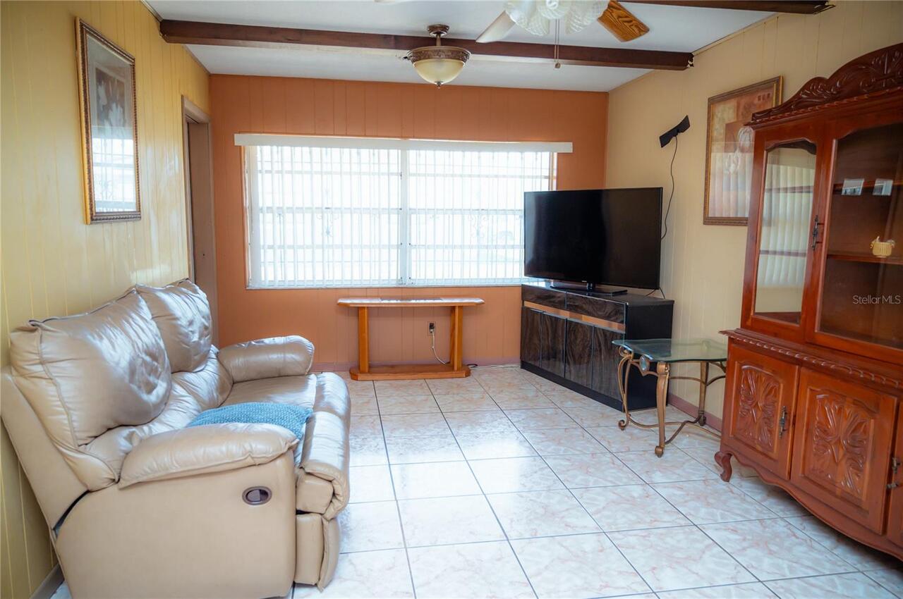 Listing Photo 8