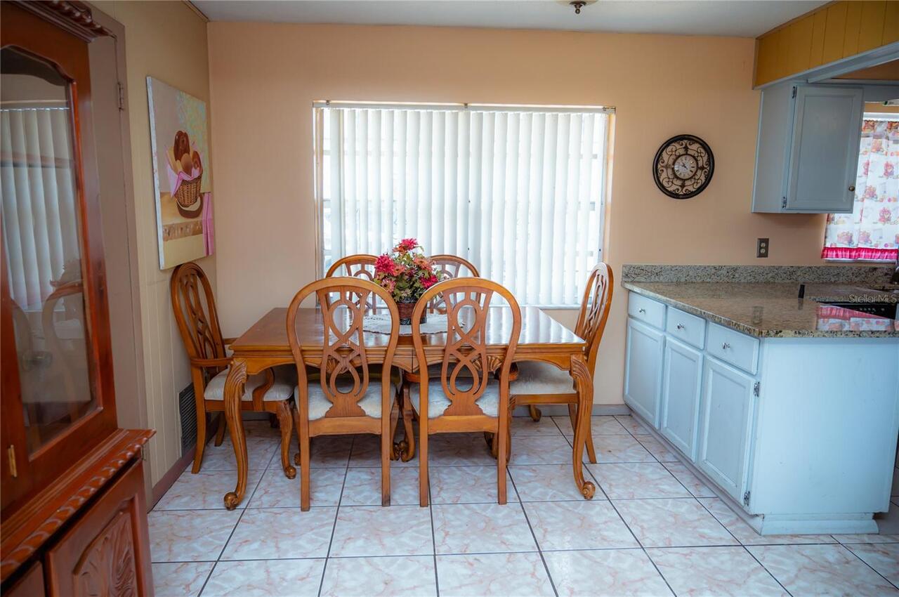 Listing Photo 10