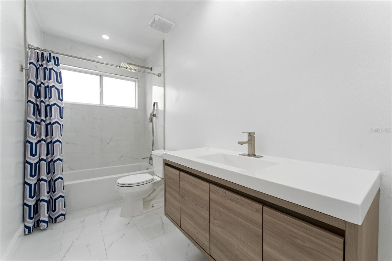 Listing Photo 20
