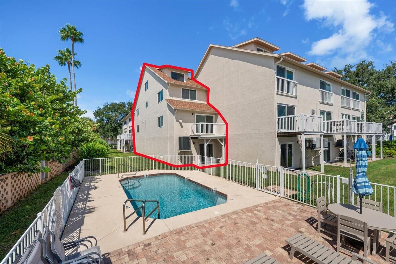 Listing Photo 11