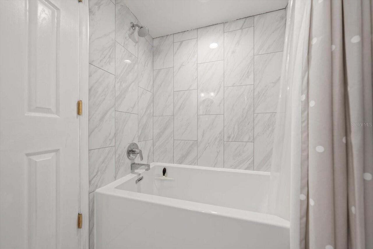 Listing Photo 24
