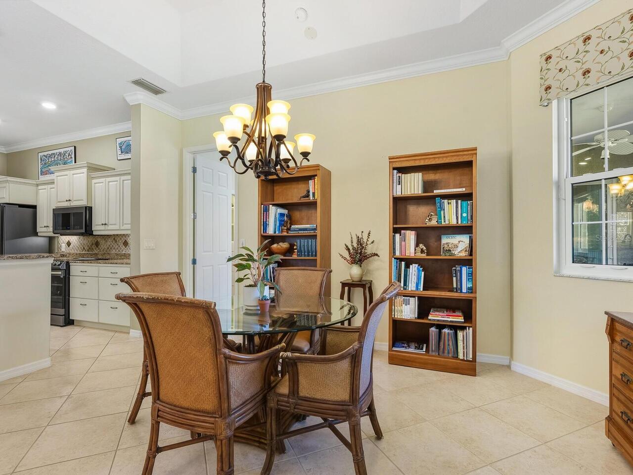 Listing Photo 11