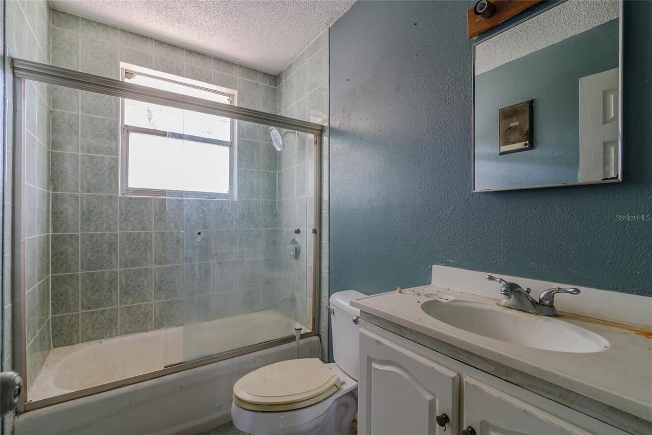 Listing Photo 9