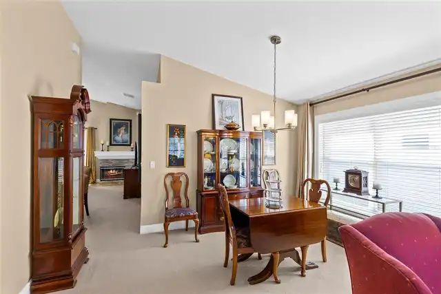 Listing Photo 12