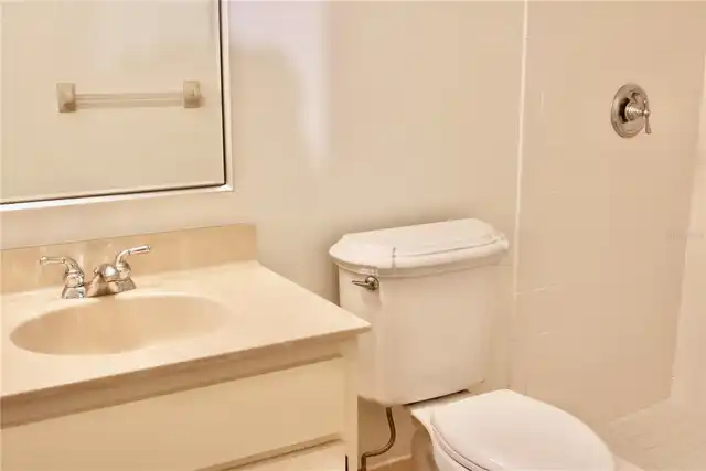 Listing Photo 9