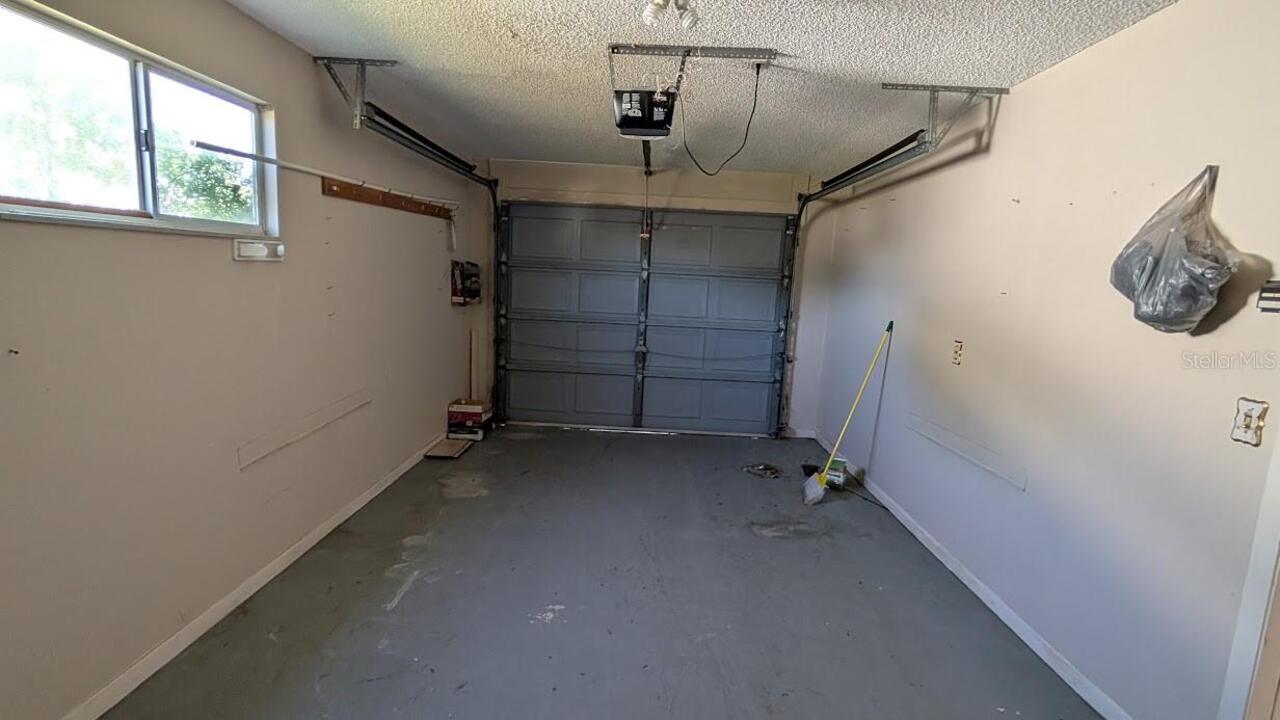 Listing Photo 14