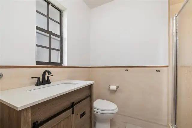 Listing Photo 32