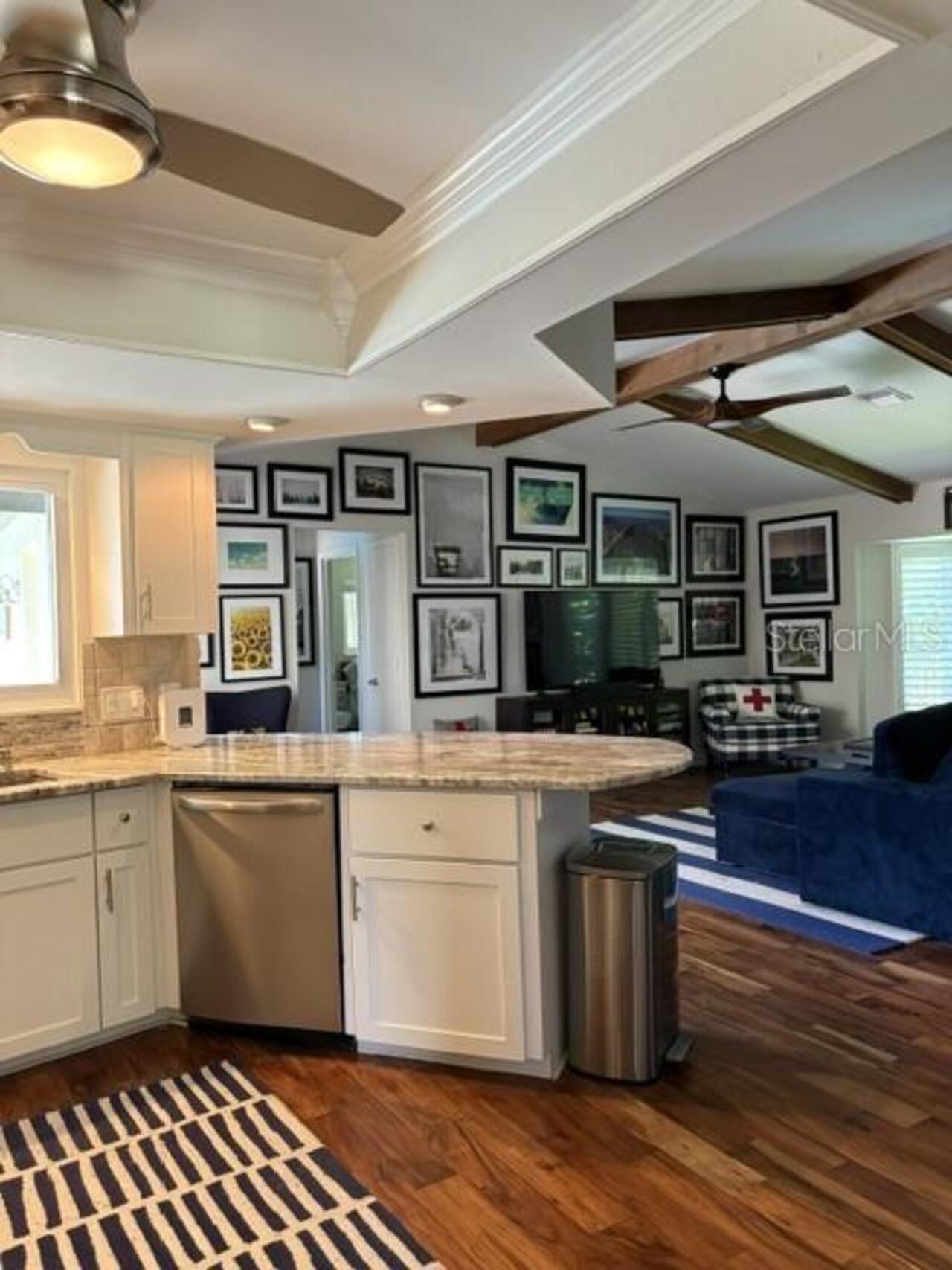 Listing Photo 10