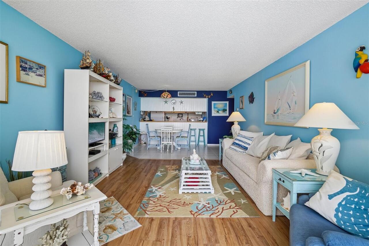 Listing Photo 12