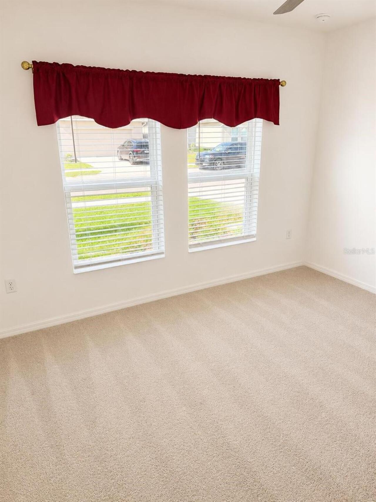 Listing Photo 14