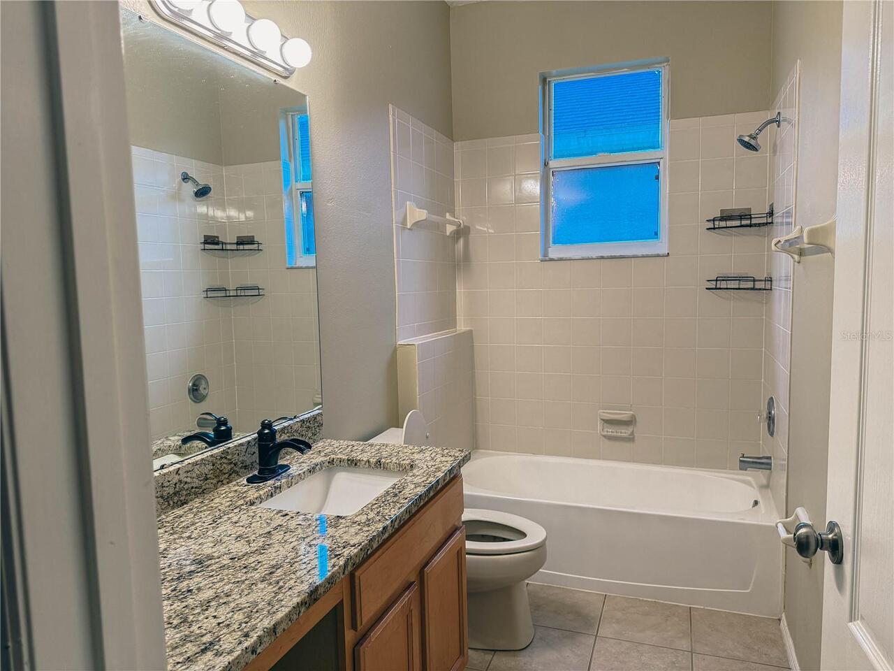 Listing Photo 12