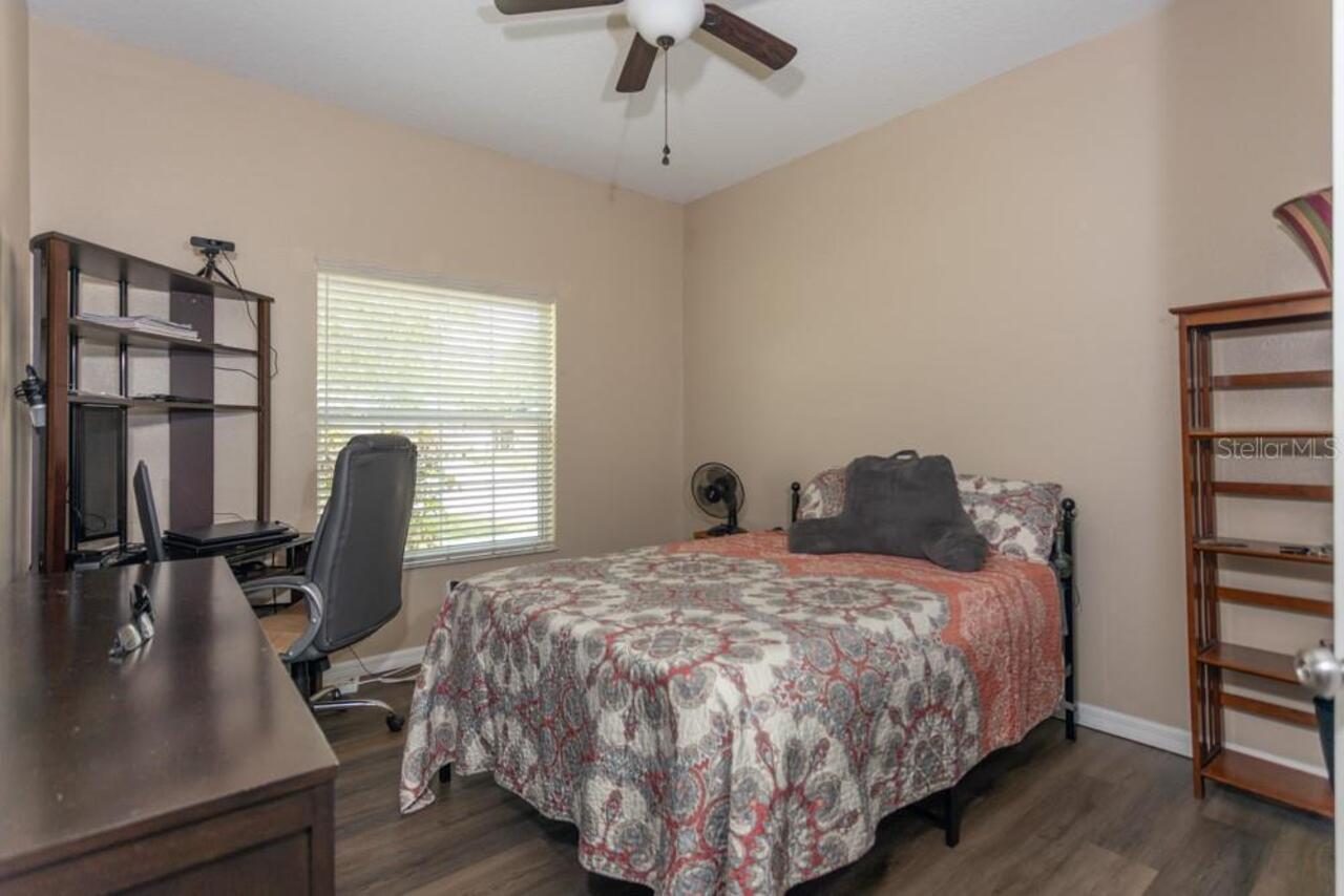 Listing Photo 17