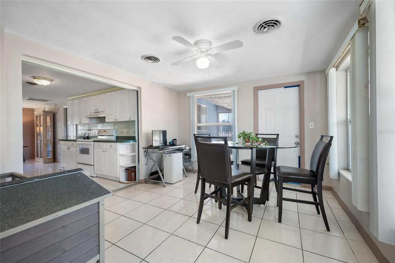 Listing Photo 12