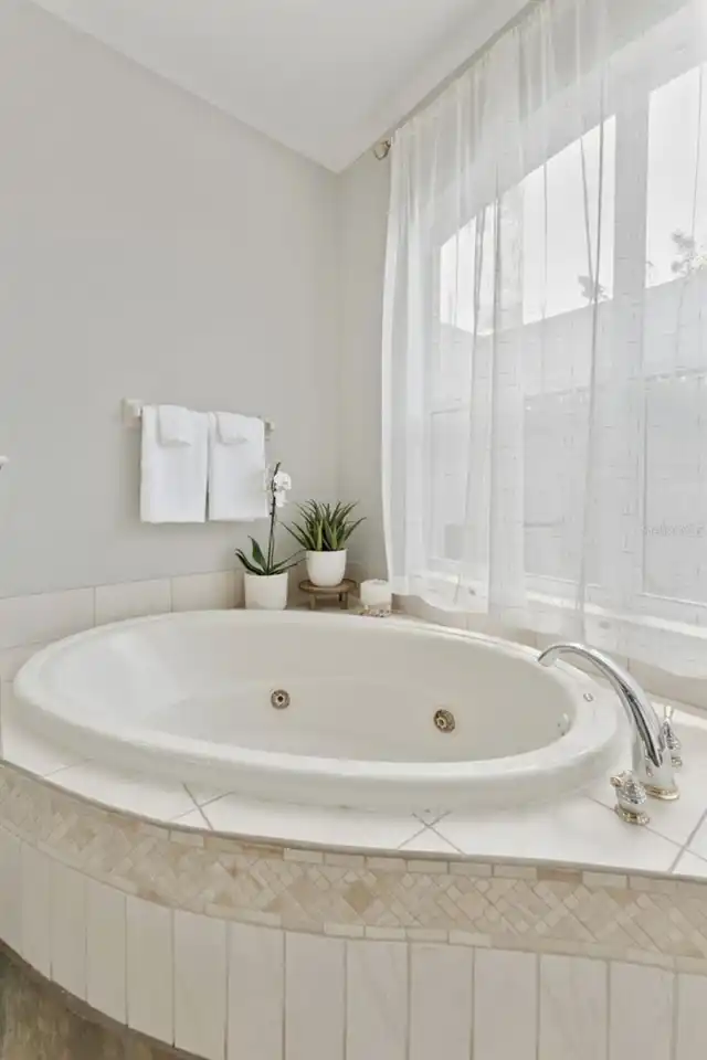 Listing Photo 28