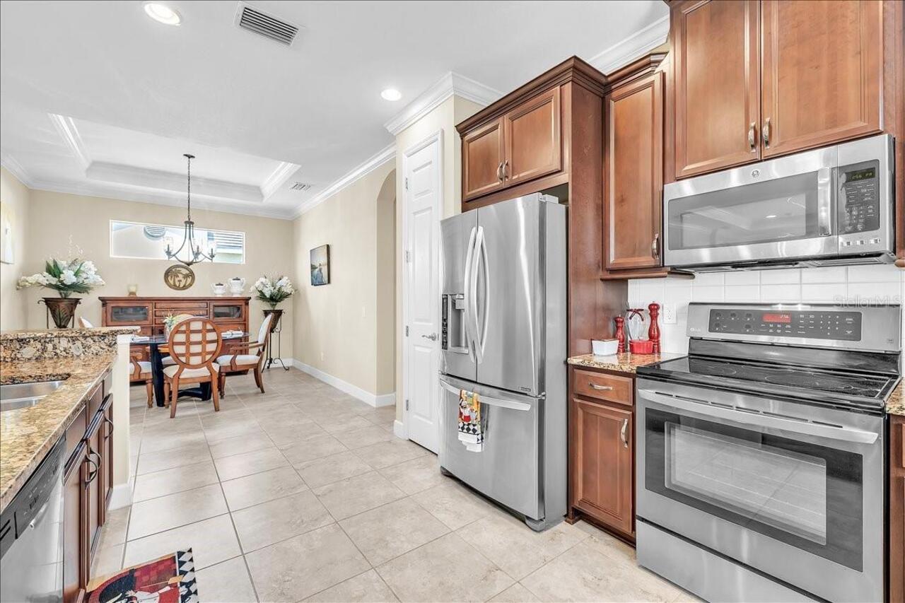 Listing Photo 12