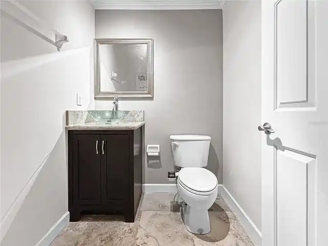 Listing Photo 17