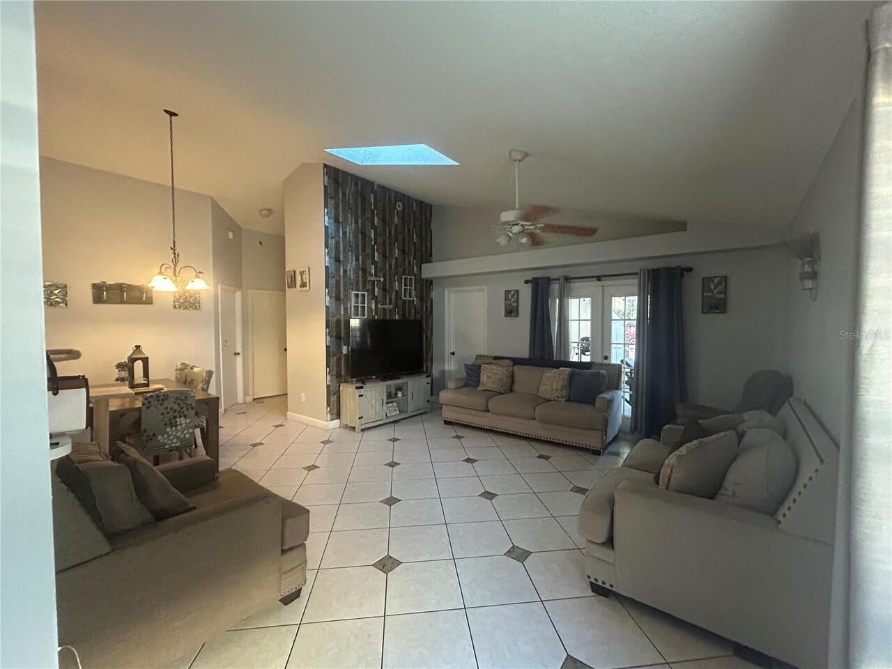 Listing Photo 6