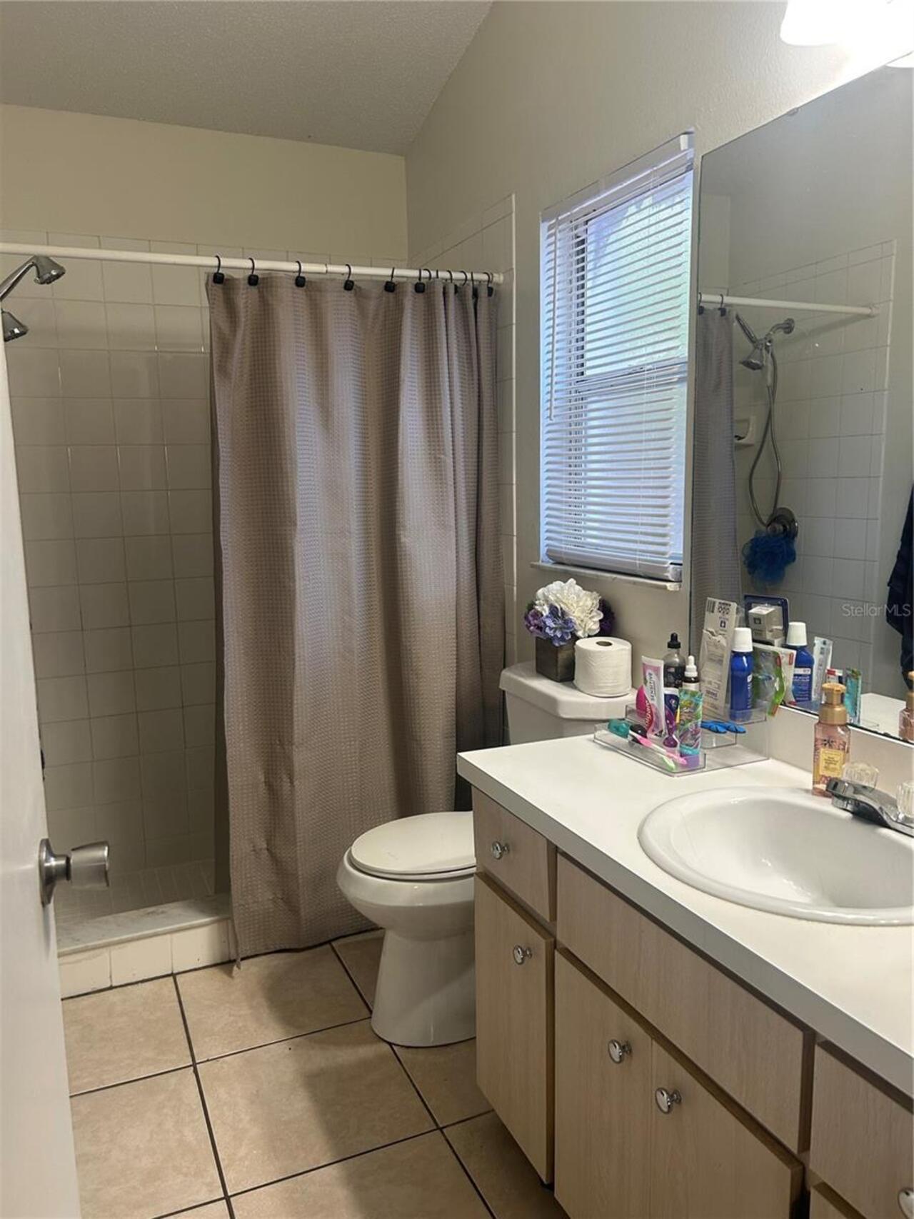 Listing Photo 11