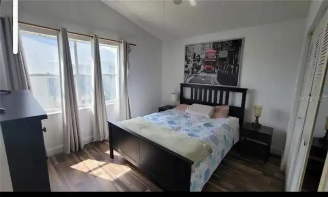 Listing Photo 8