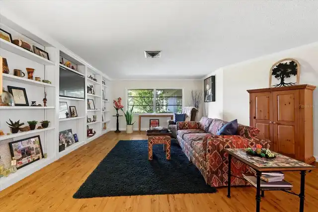 Listing Photo 28