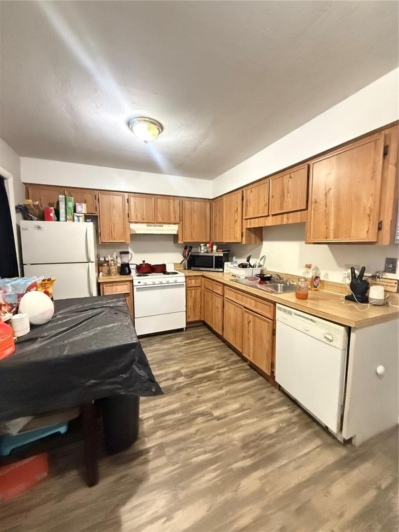 Listing Photo 8