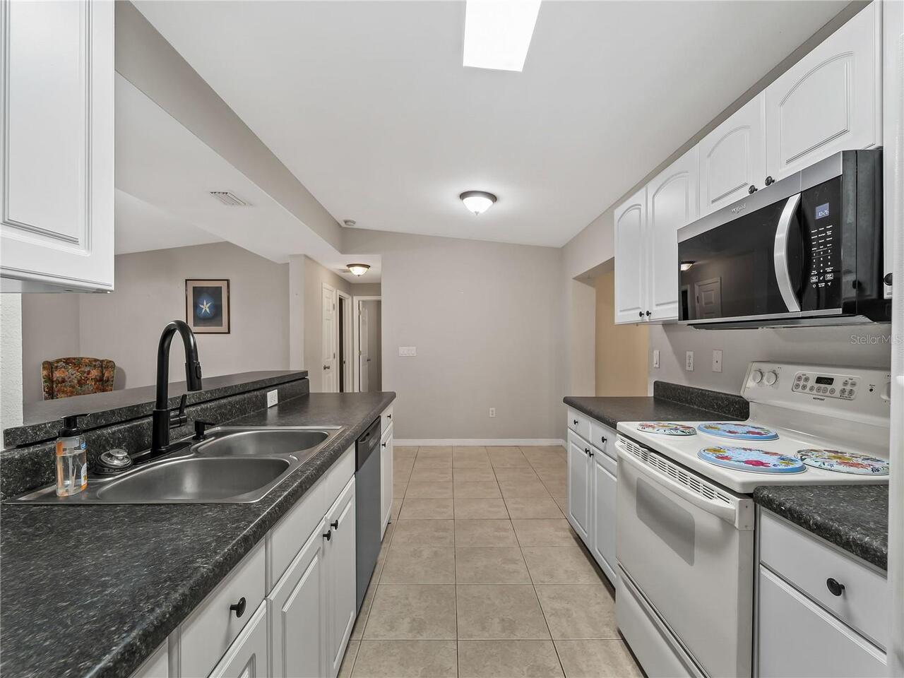 Listing Photo 14