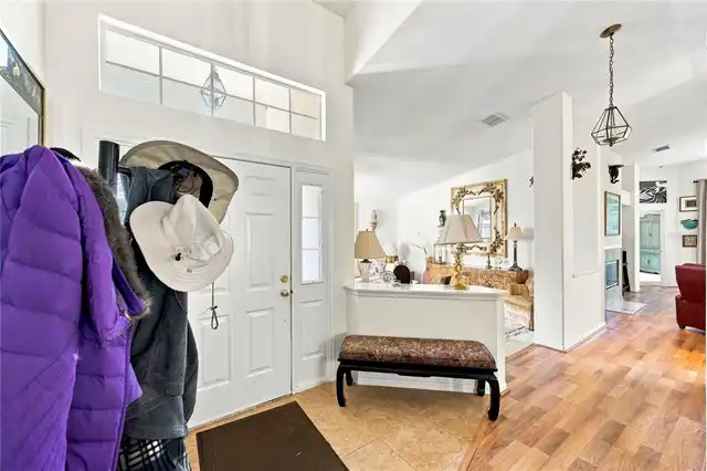Listing Photo 9