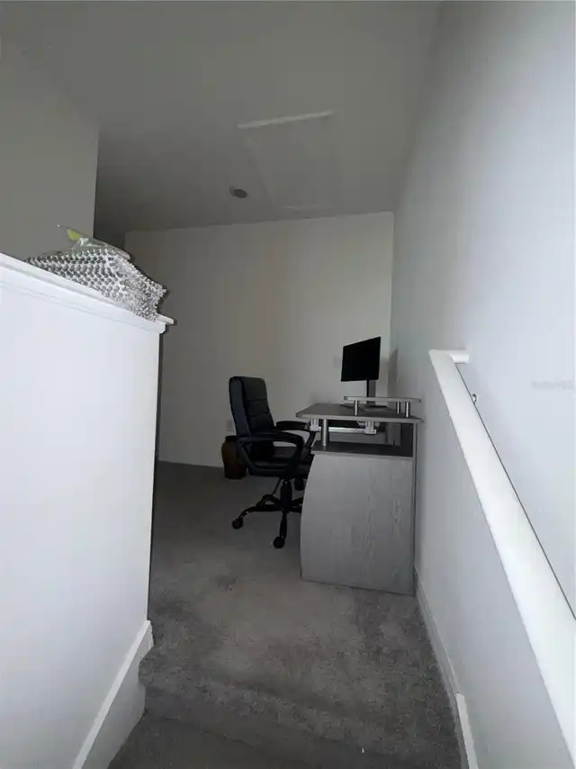 Listing Photo 12