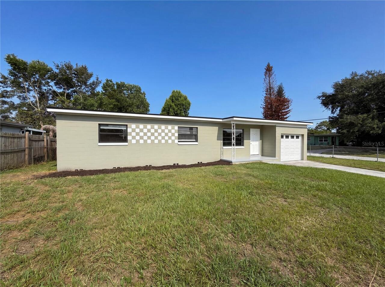 Listing Photo 10