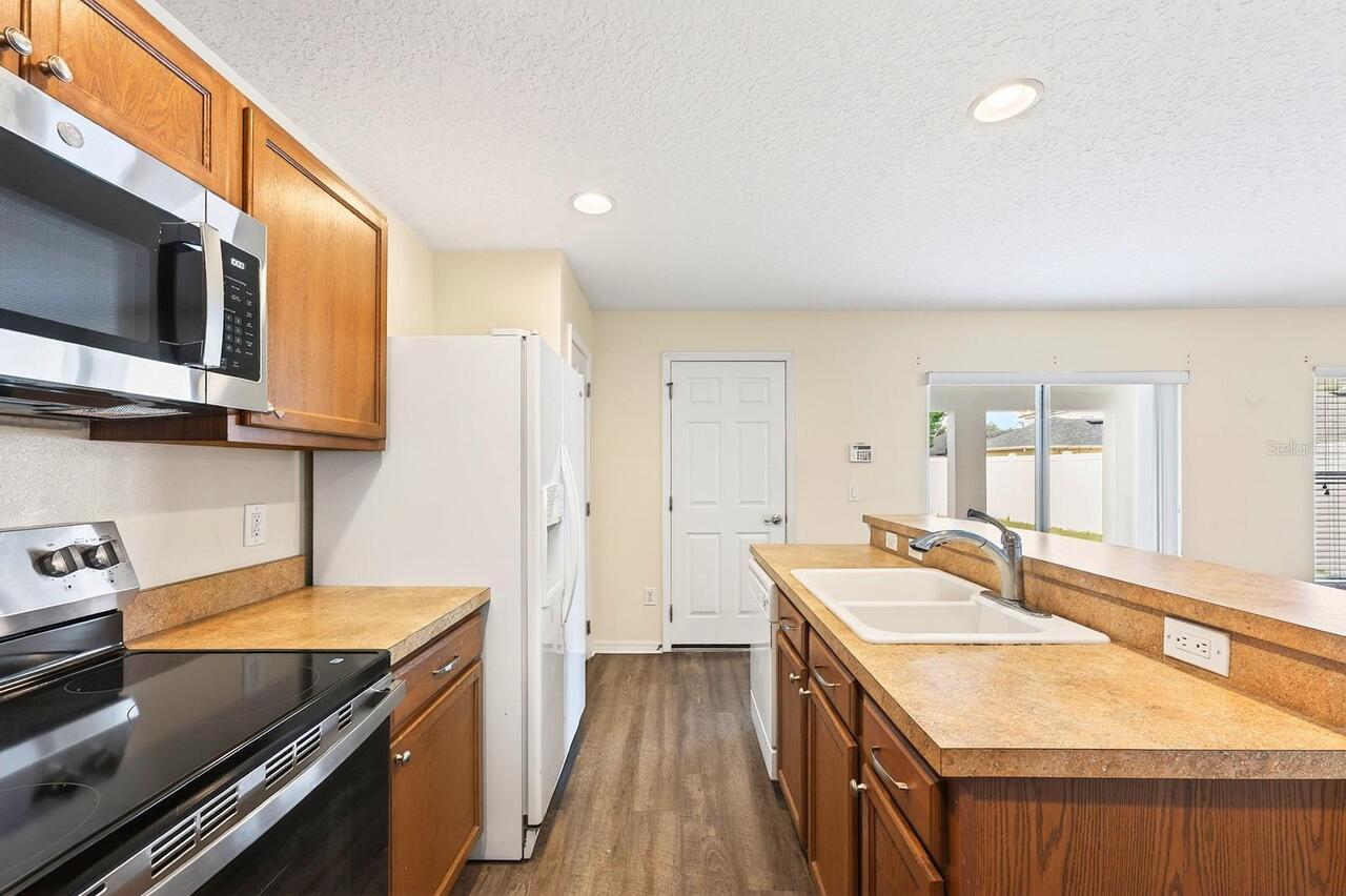 Listing Photo 10