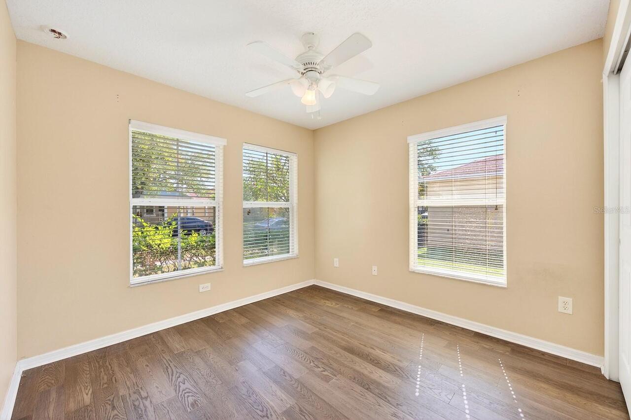 Listing Photo 17