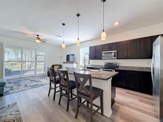 Listing Photo 15