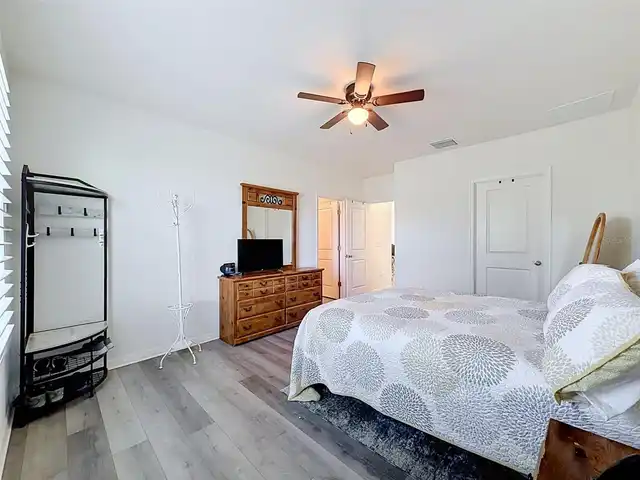 Listing Photo 28