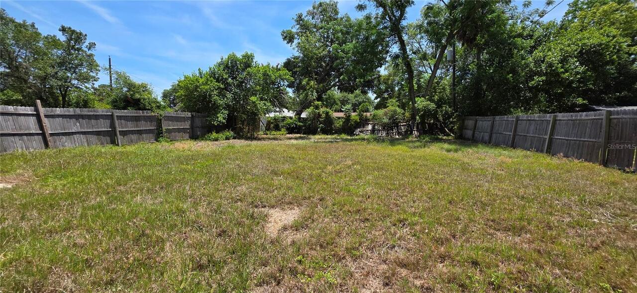 Listing Photo 11