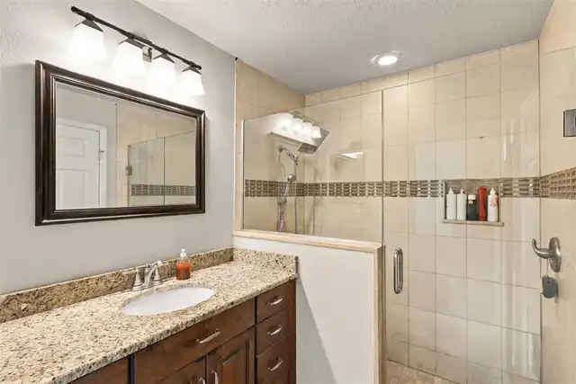 Listing Photo 23
