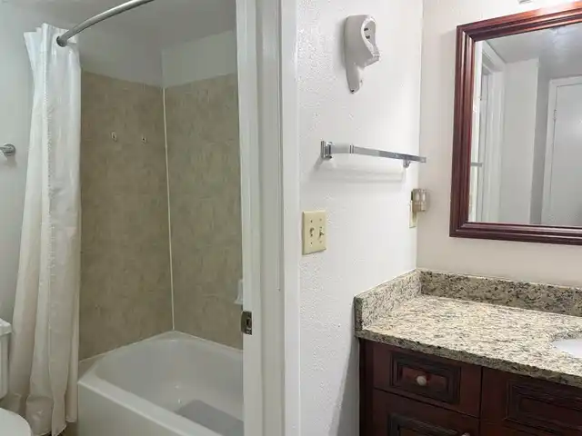Listing Photo 18