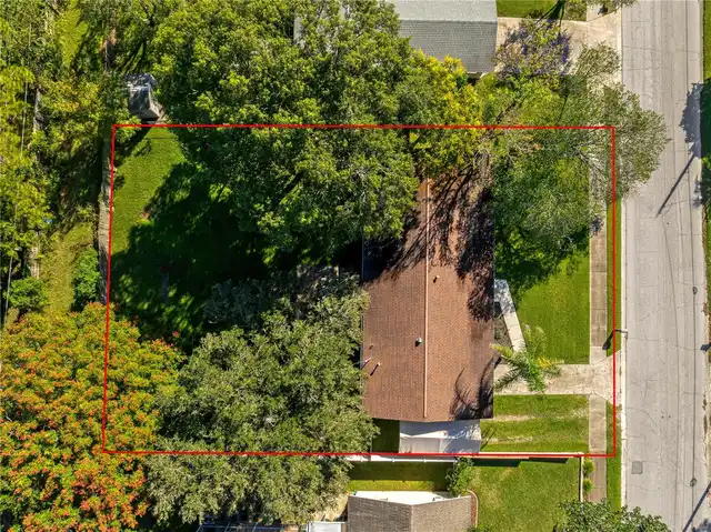 Listing Photo 10