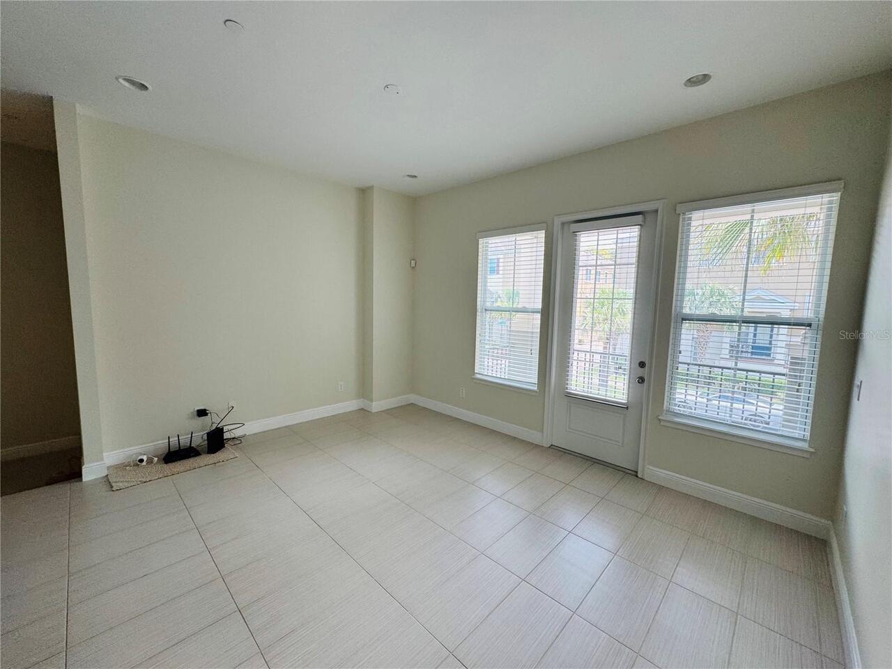 Listing Photo 9