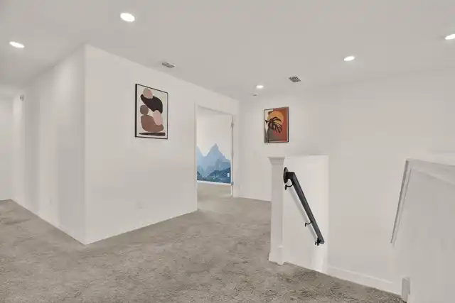 Listing Photo 14