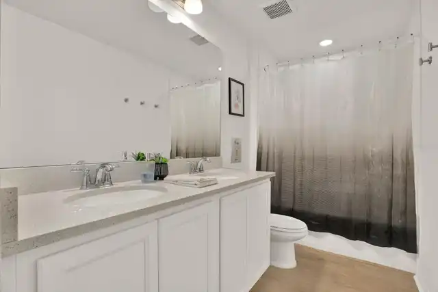 Listing Photo 25