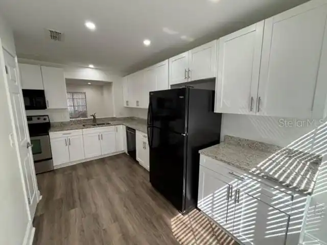 Listing Photo 7