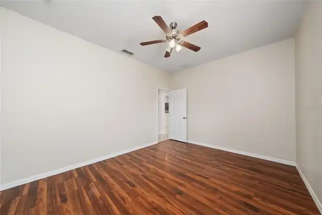 Listing Photo 20
