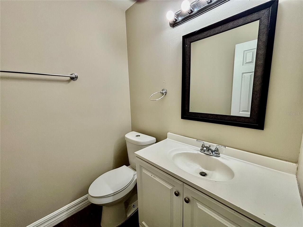 Listing Photo 9