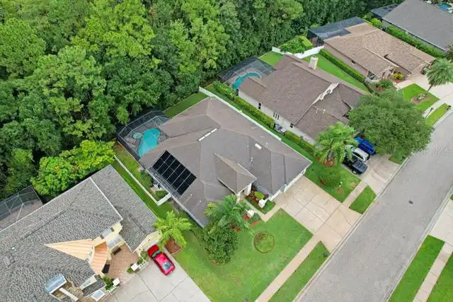 Listing Photo 12