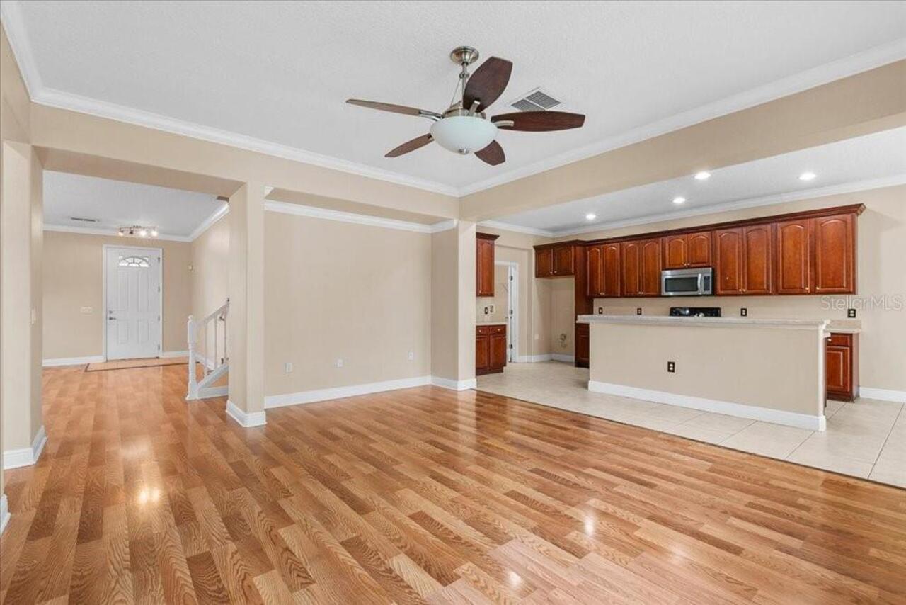 Listing Photo 7