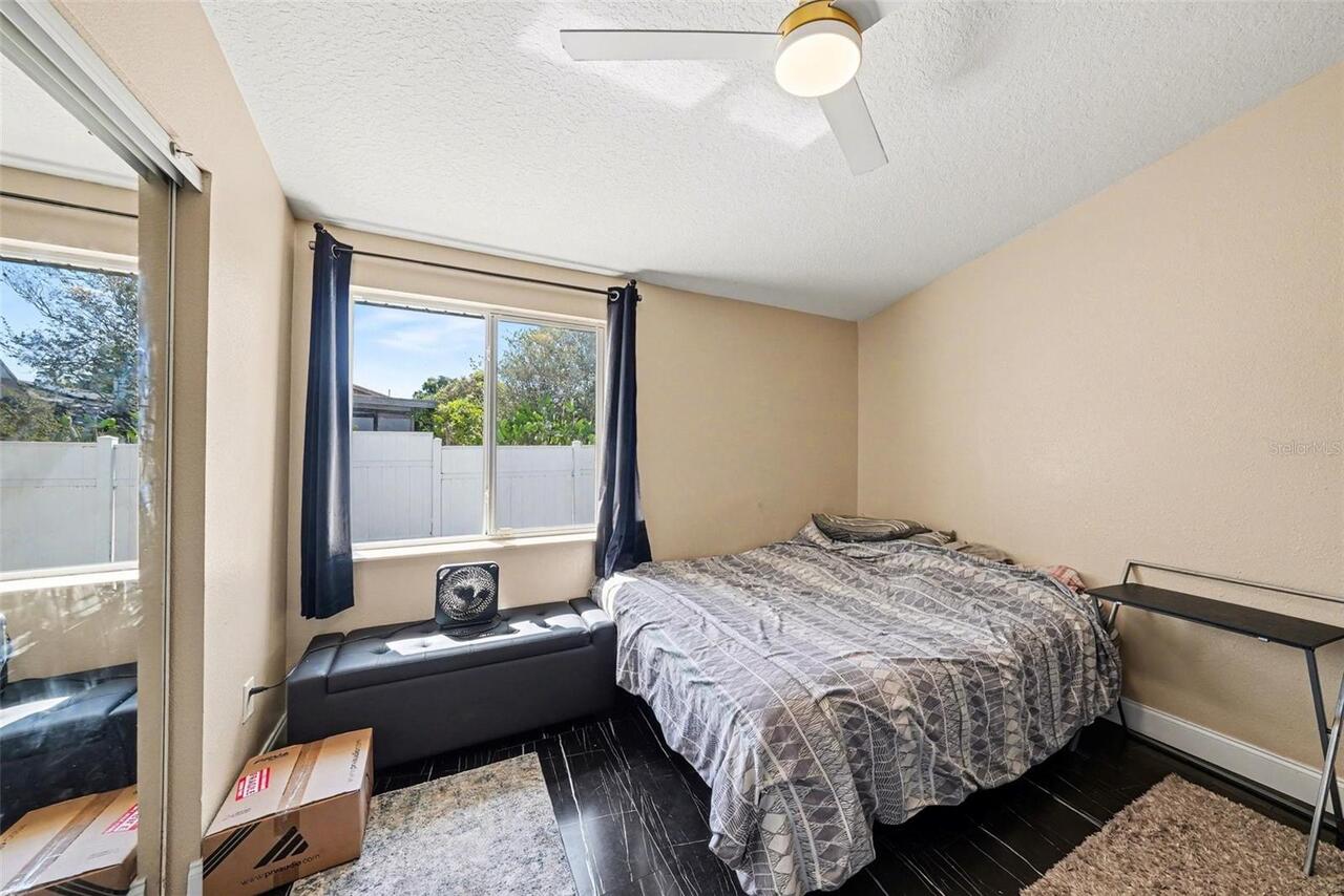 Listing Photo 14