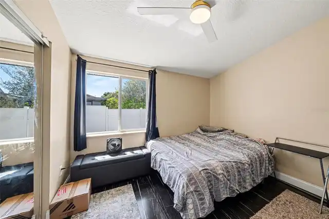 Listing Photo 14