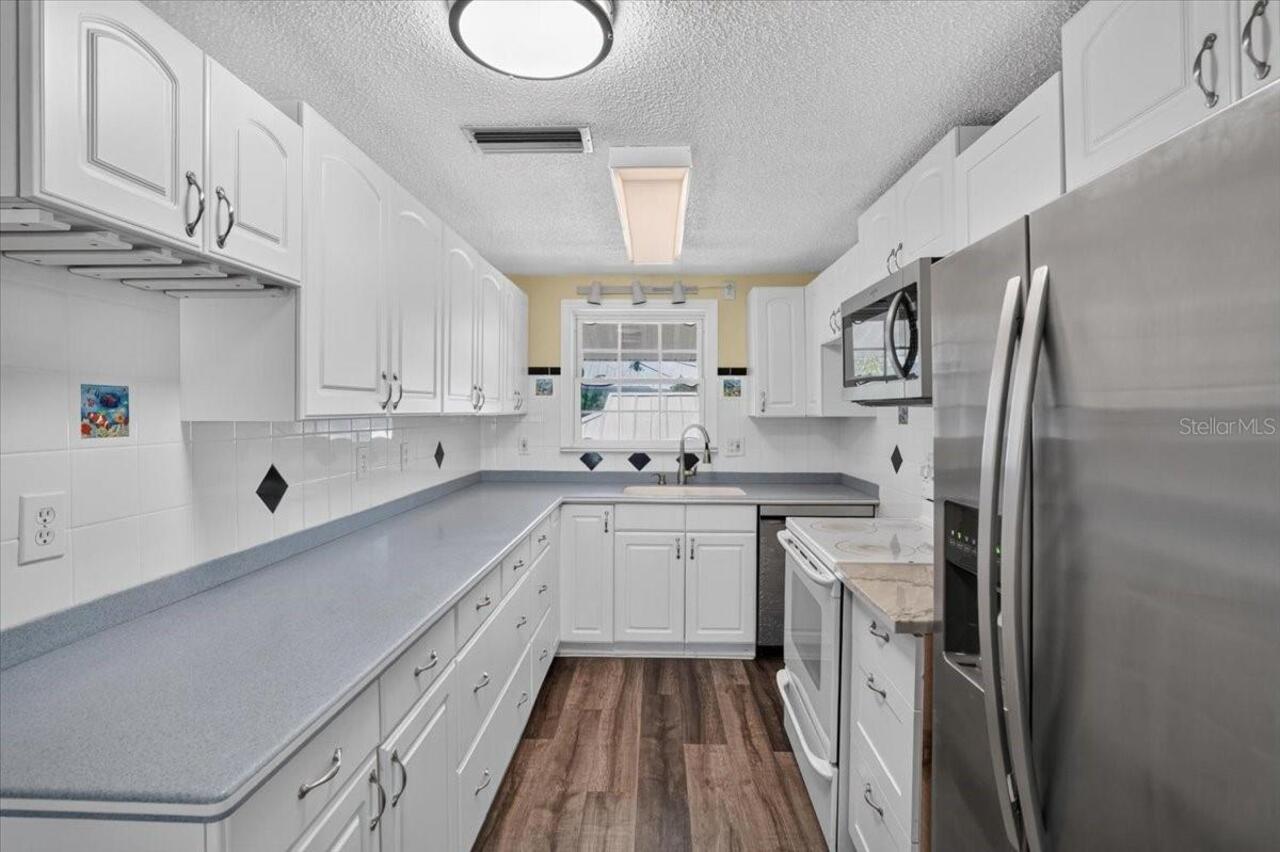Listing Photo 17